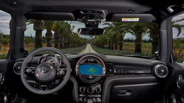 2018 Mini Cooper S hatch - interior