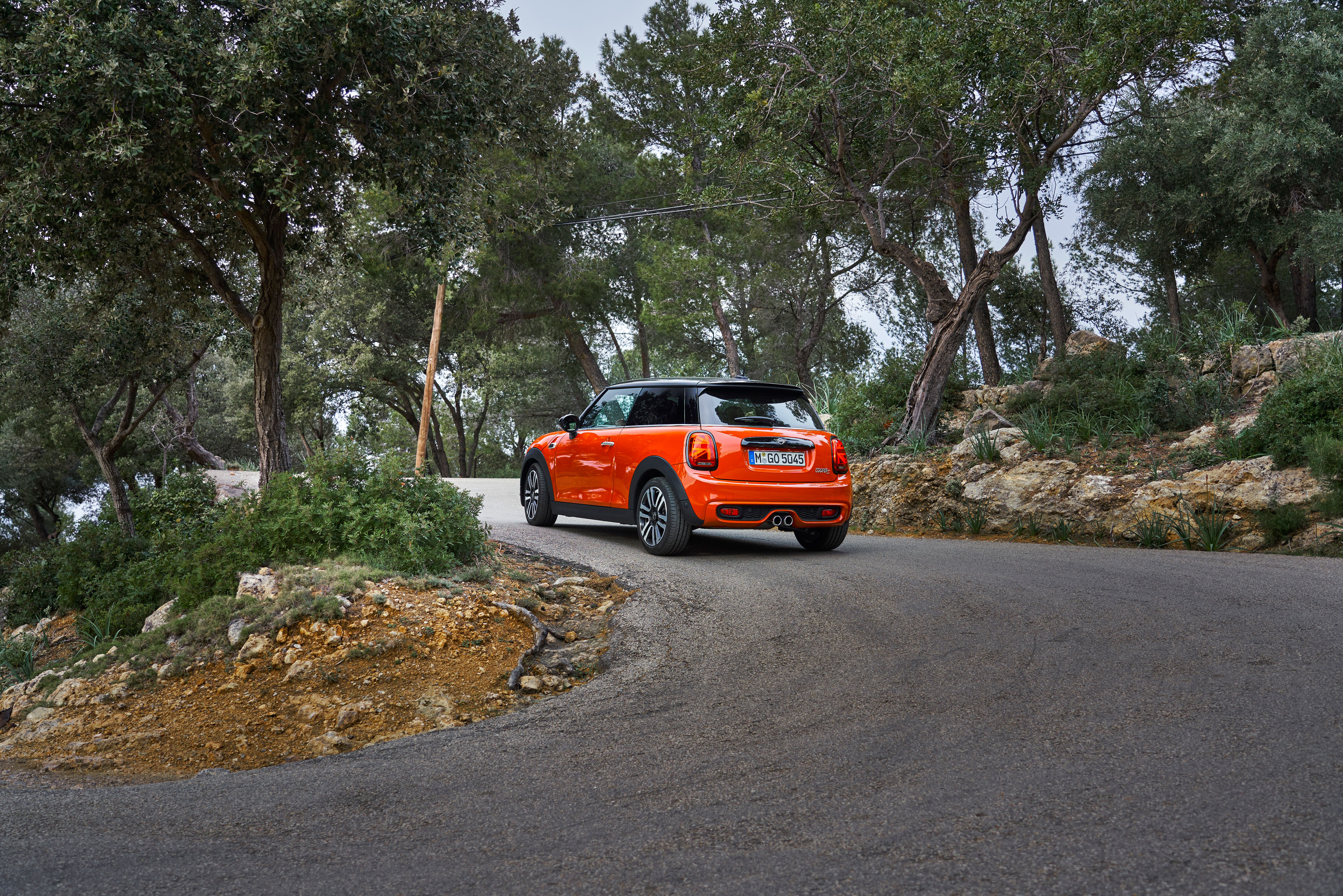 2018 Mini Cooper S hatch - turn in