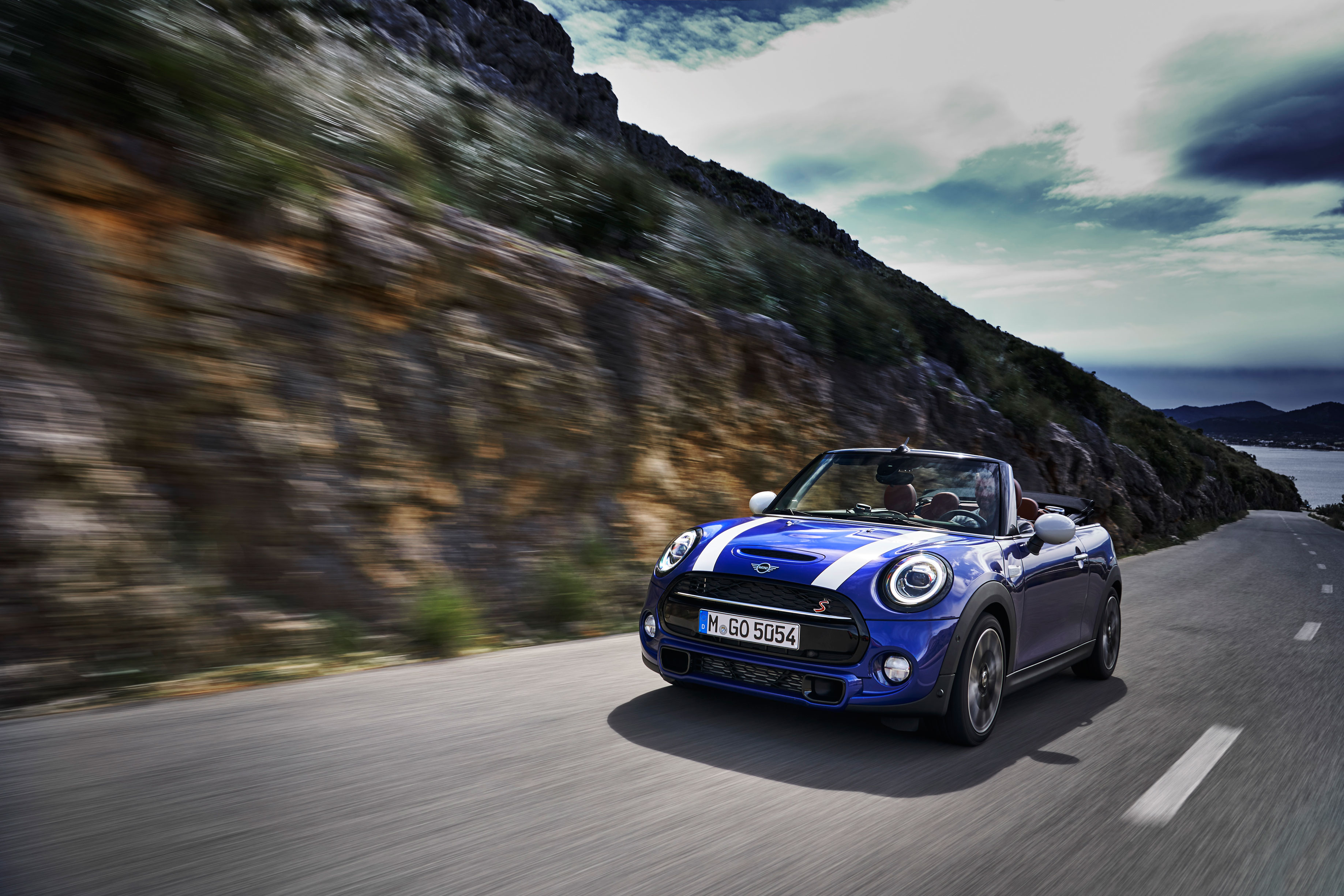 2018 Mini Cooper S hatch - cab 2