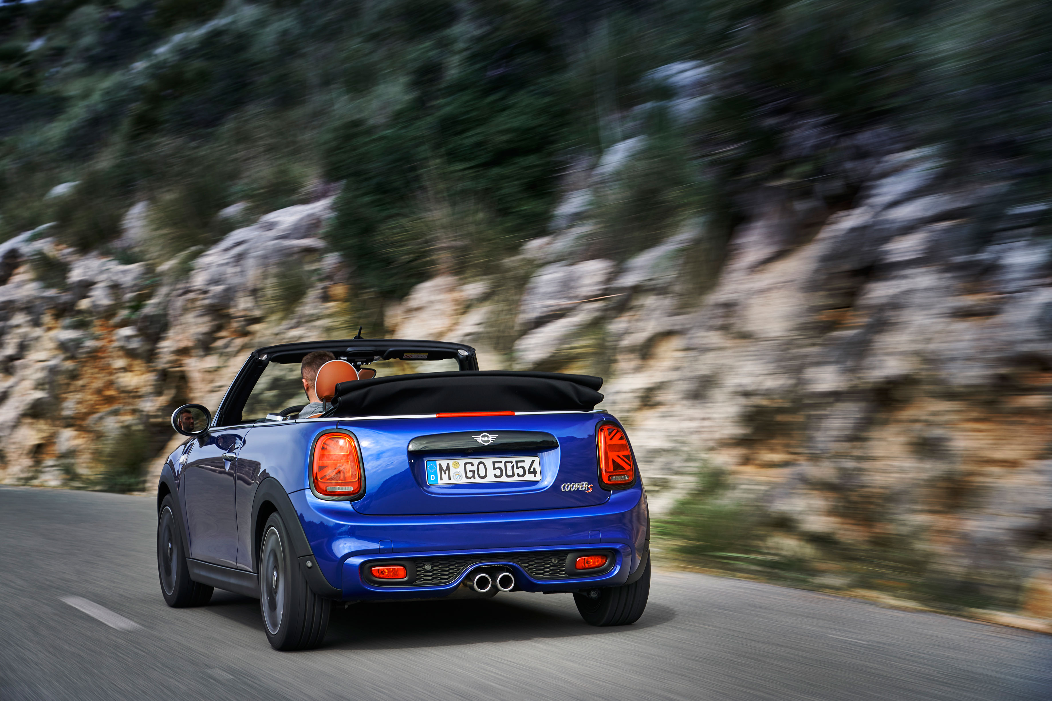 2018 Mini Cooper S hatch - cab