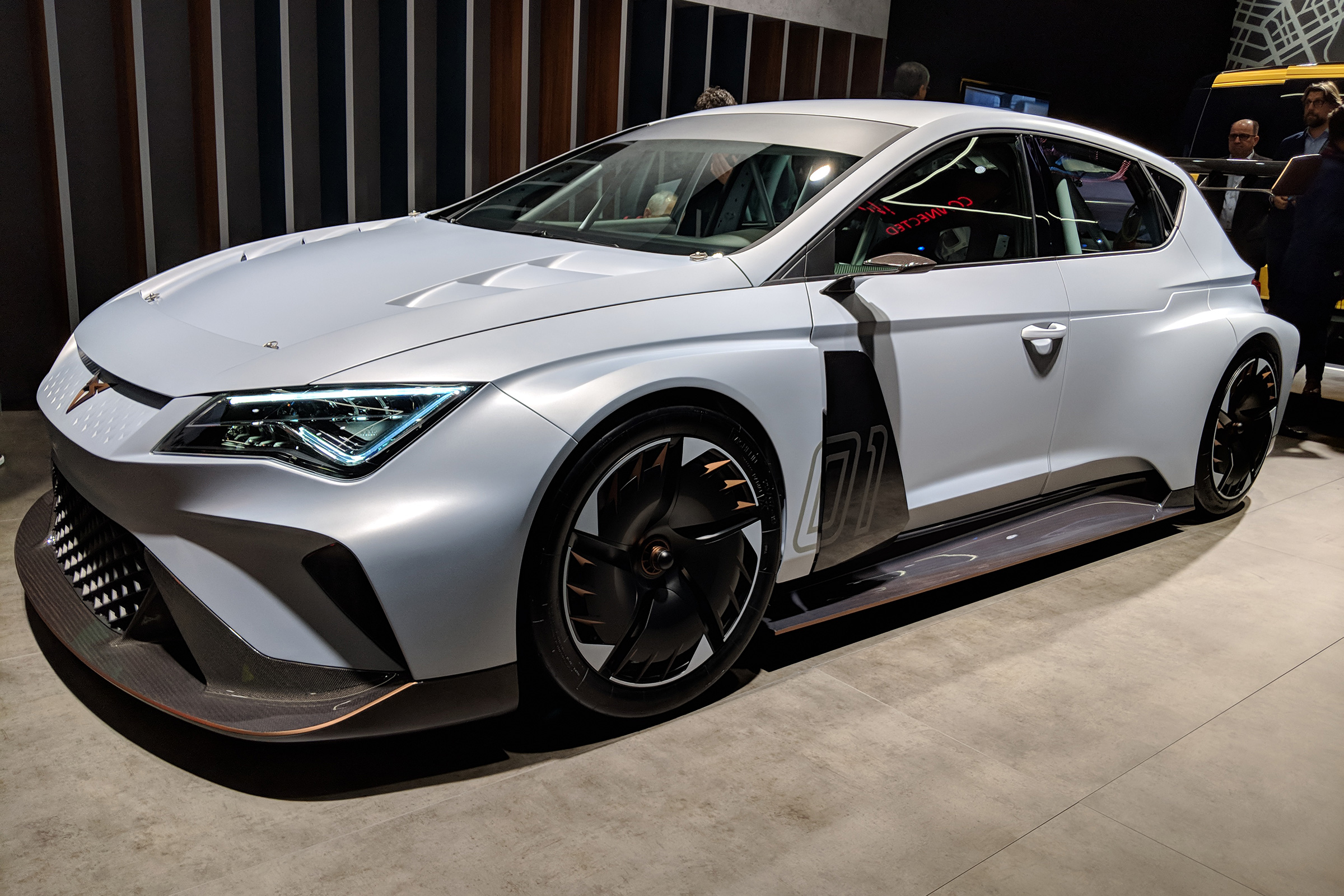 Cupra e-Racer - front quarter