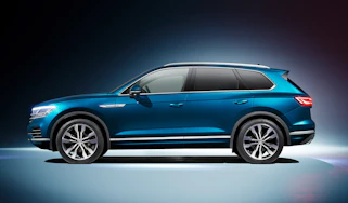 Volkswagen Touareg - side
