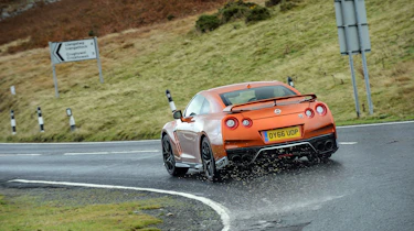 GT-R vs Quattro - side