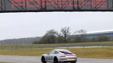 Porsche 911 Carrera 4 GTS