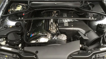 BMW M3 CSL – engine