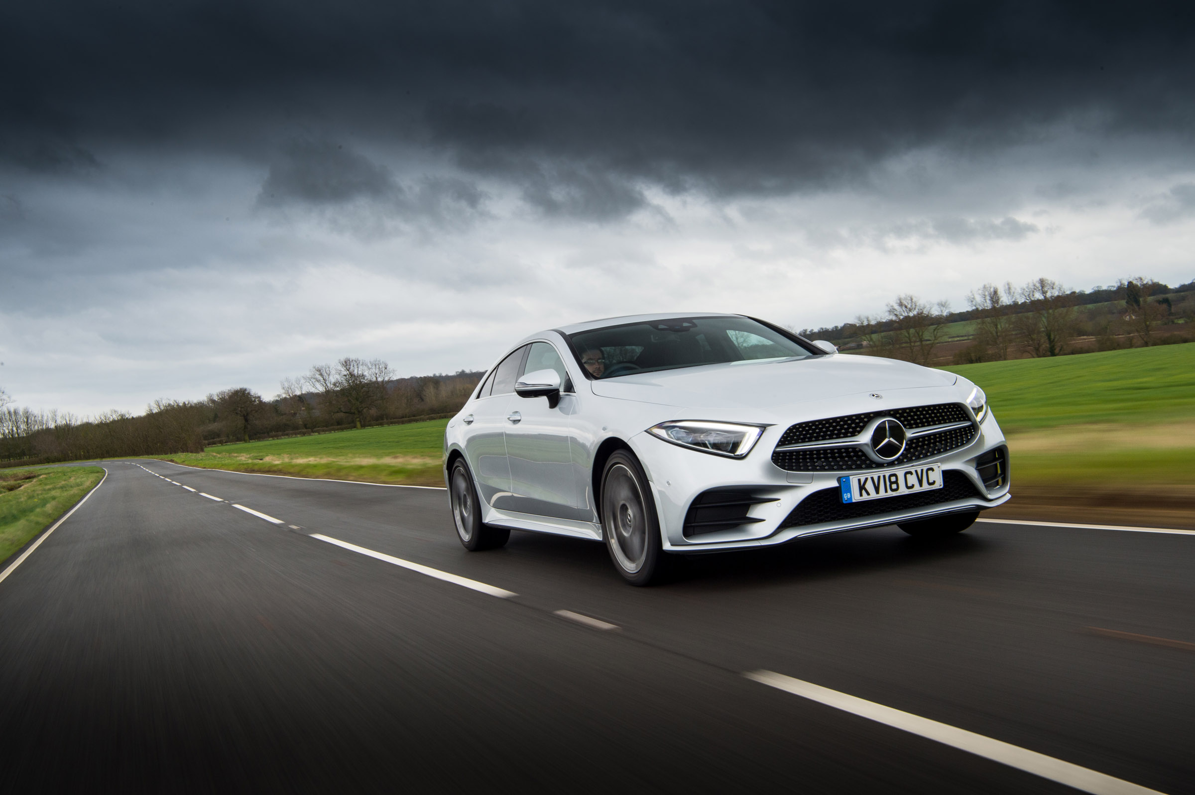 Mercedes-Benz CLS 400d front three quarters