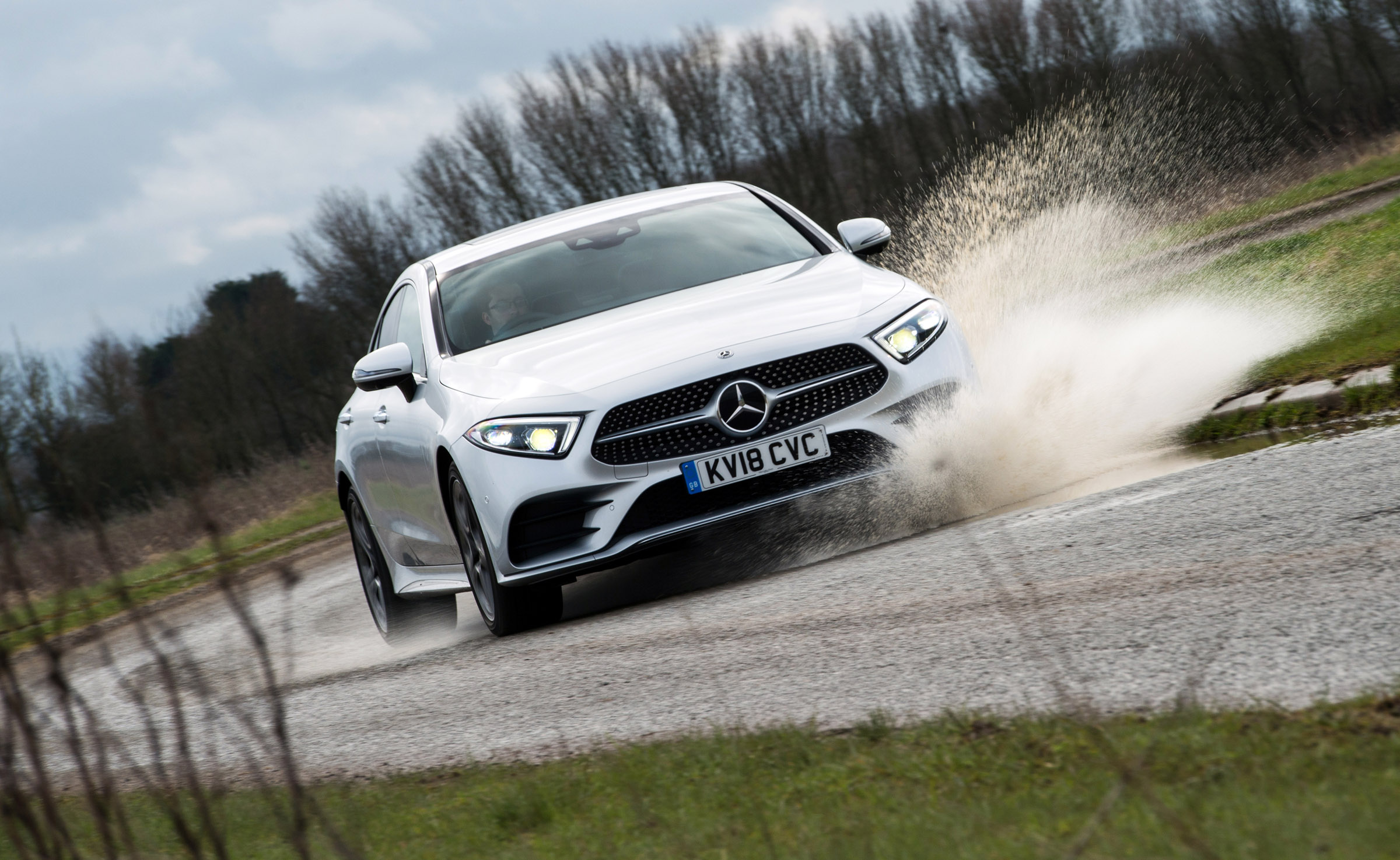 Mercedes-Benz CLS 400d cornering