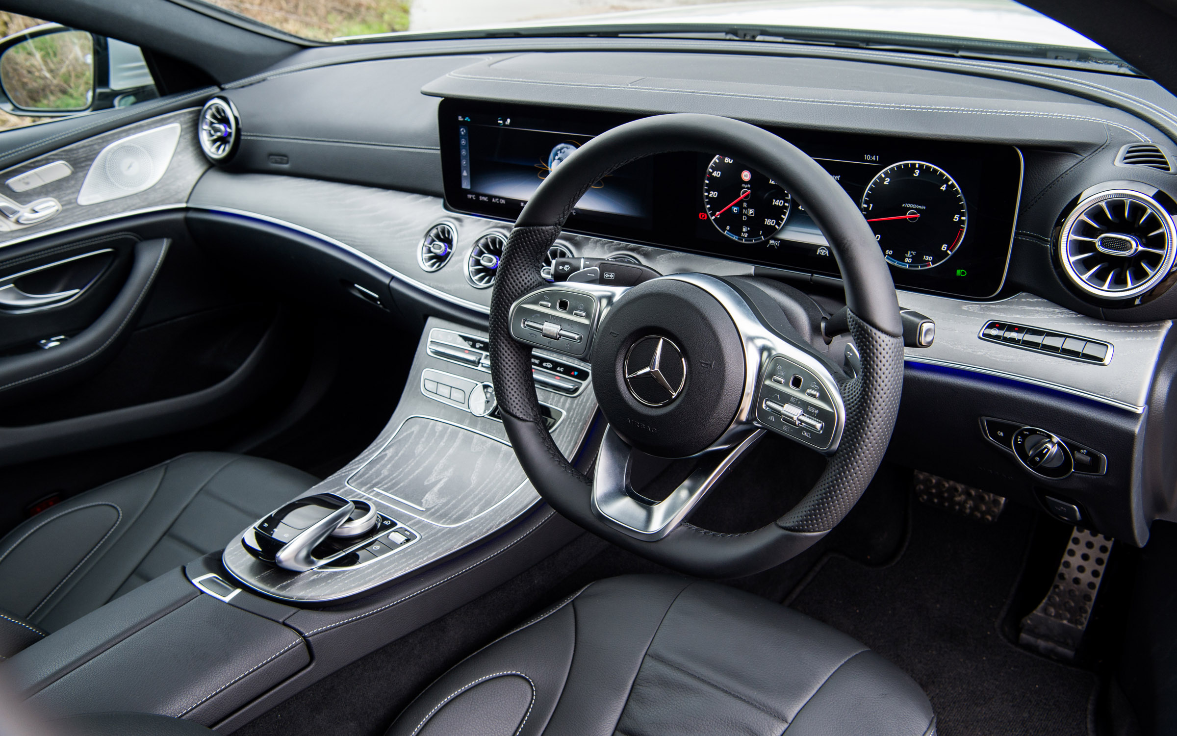 Mercedes-Benz CLS 400d interior