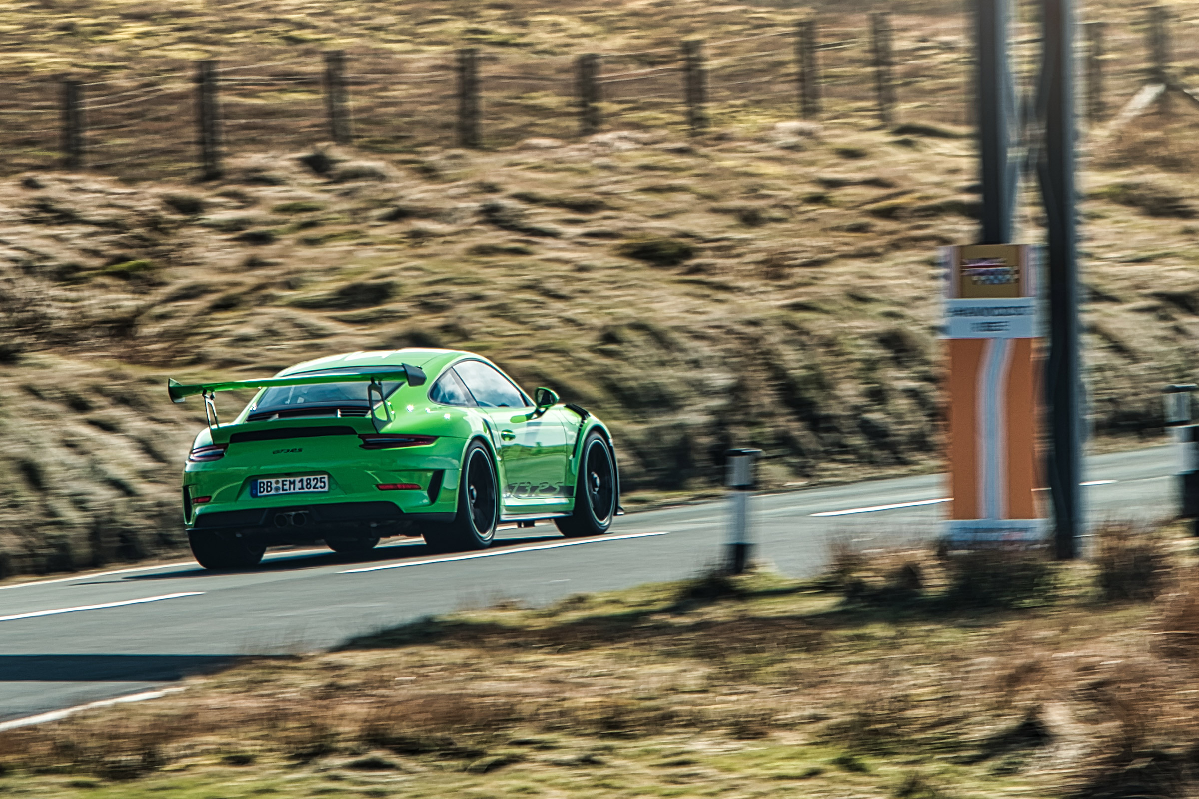 Porsche 911 GT3 RS 991.2 - distance\