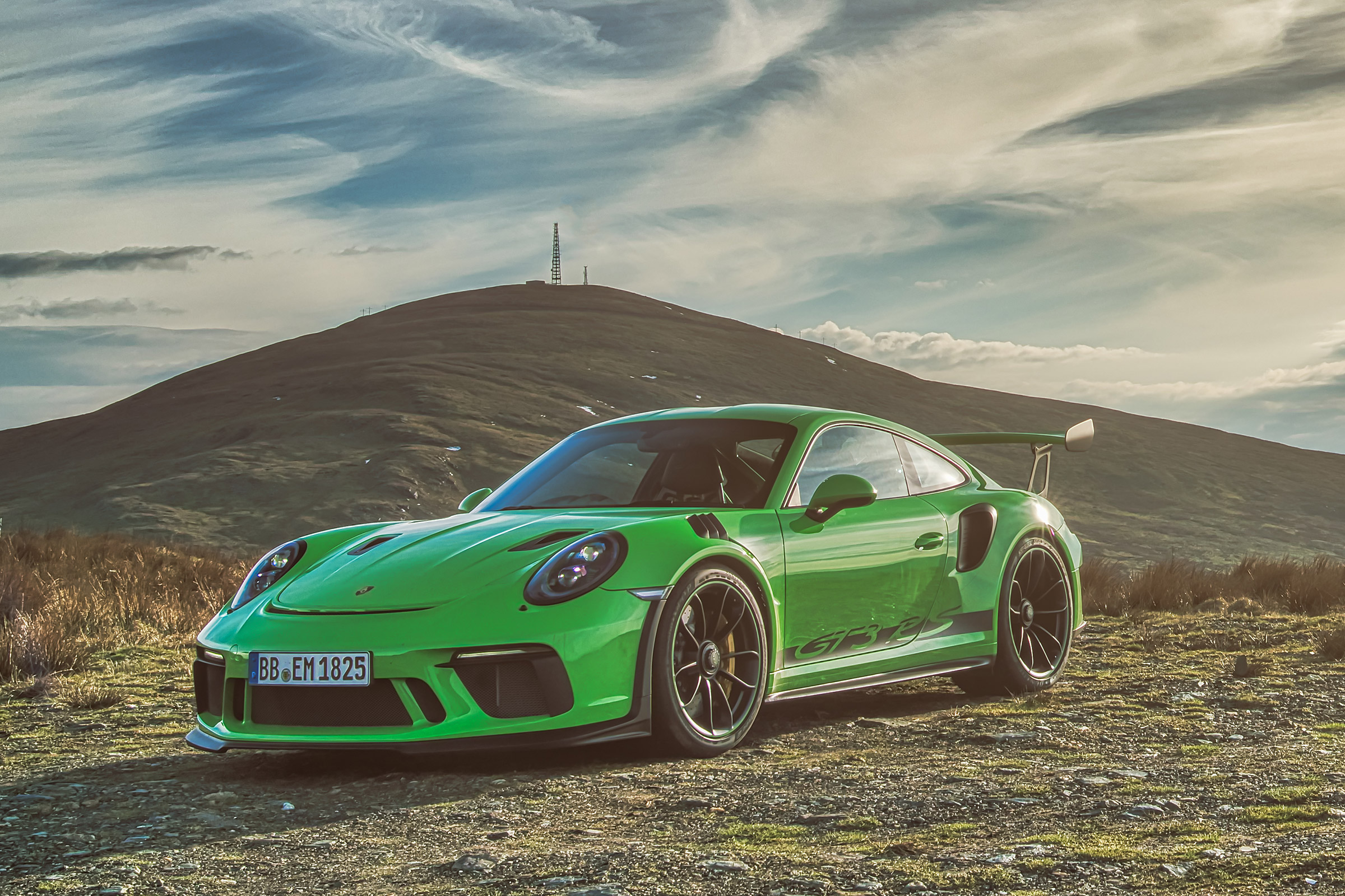 Porsche 911 GT3 RS 991.2 - front quarter
