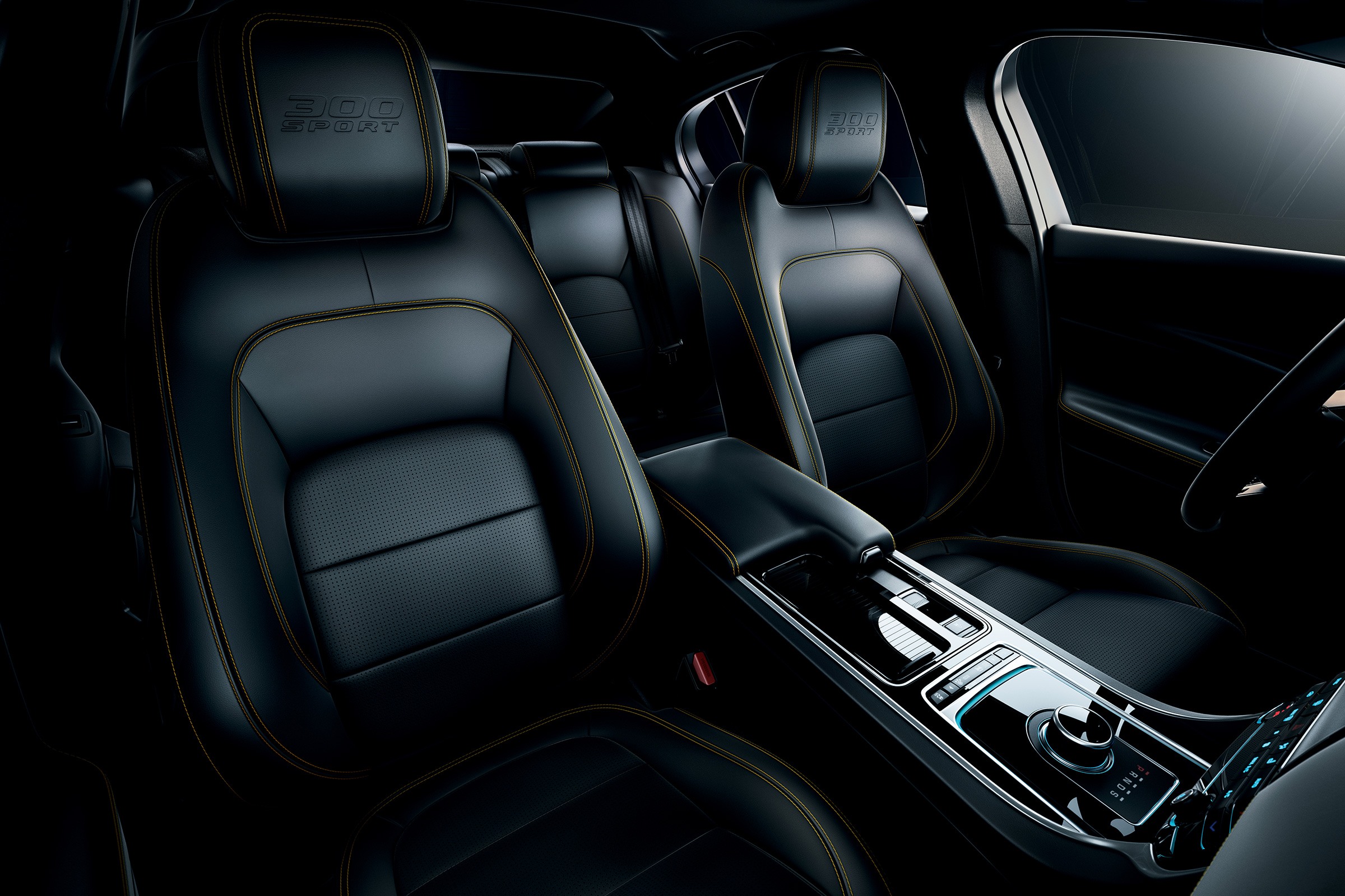 Jaguar 300 Sport models – seats