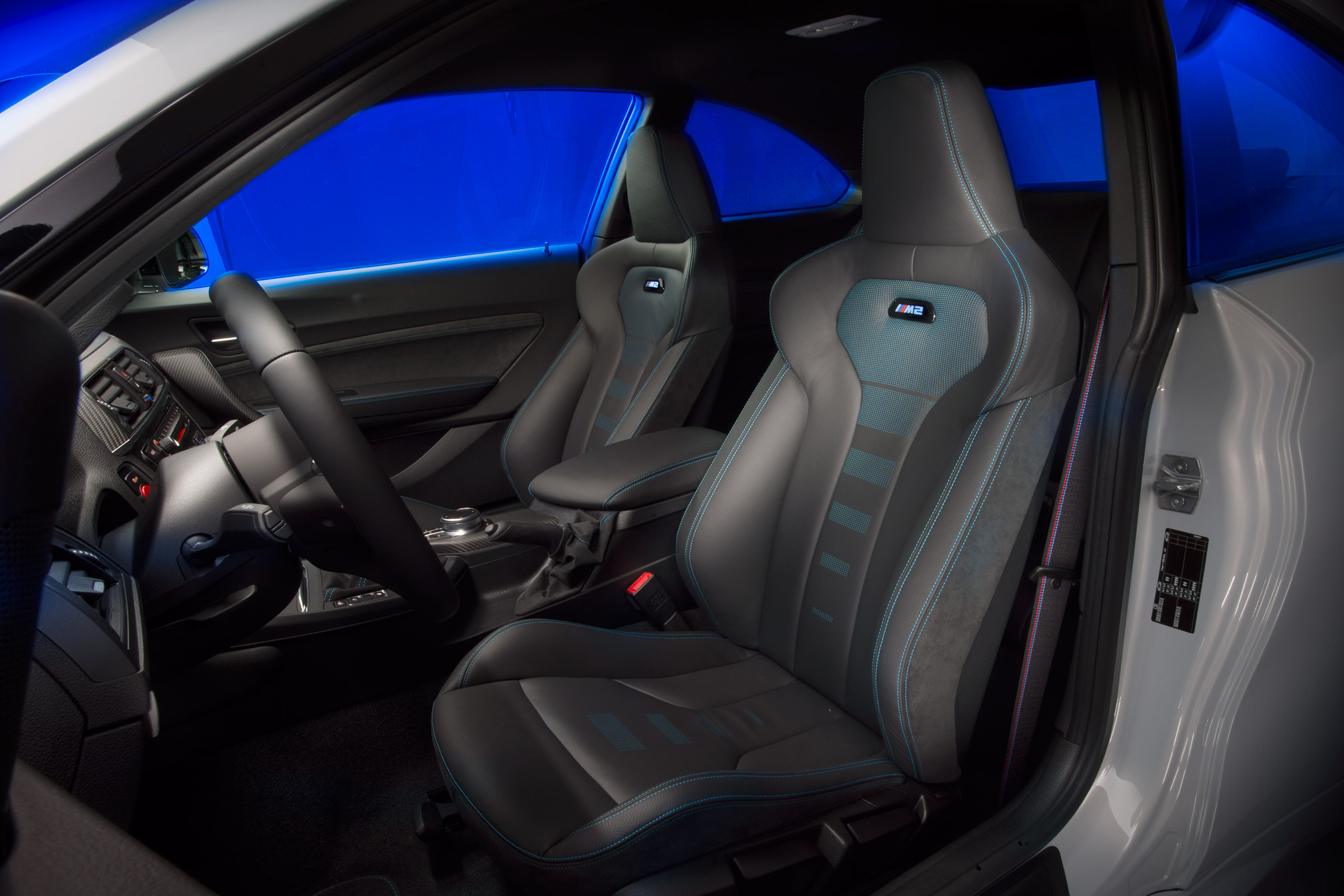 BMW M2 Competition Pack - evo interior
