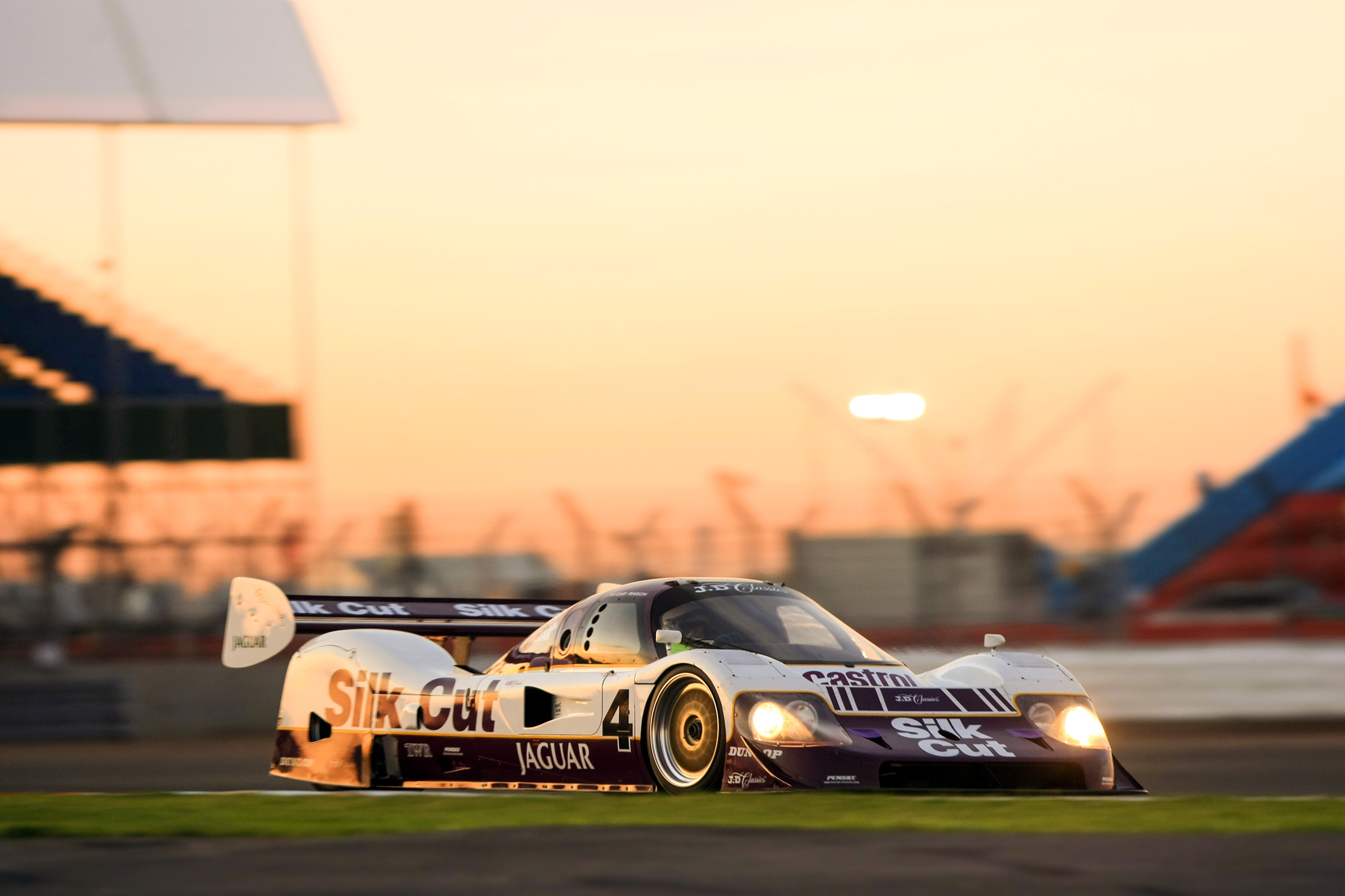 Jaguar XJR-9