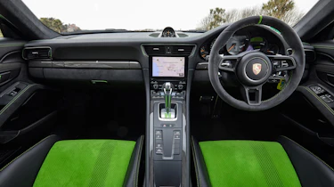 Porsche 911 GT3 RS 991.2 - interior