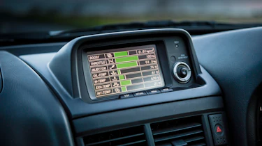 Nissan Skyline GT-R R34 - dash display