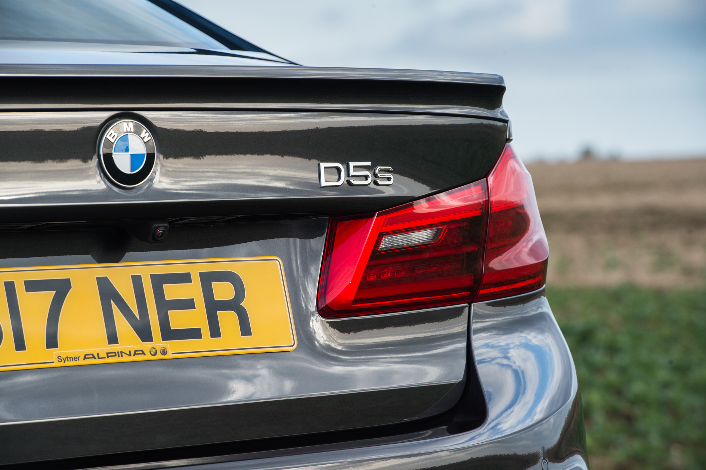 Alpina D5 S – rear lights