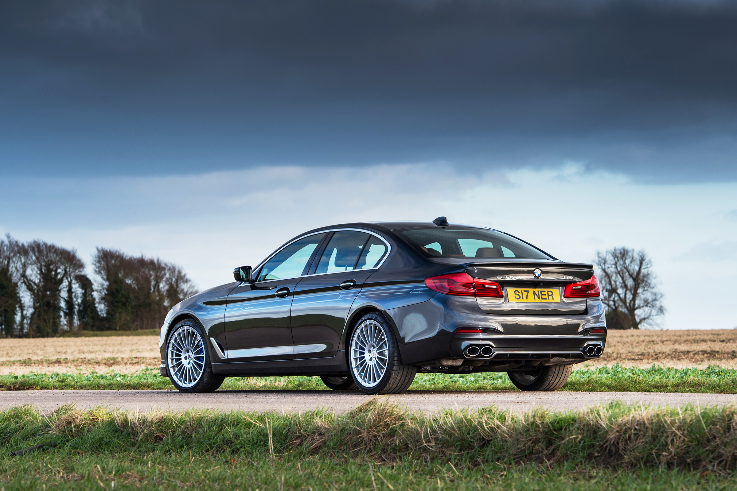 Alpina D5 S – rear quarter