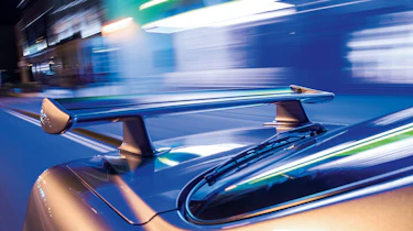 Nissan Skyline GT-R R34 - rear-wing