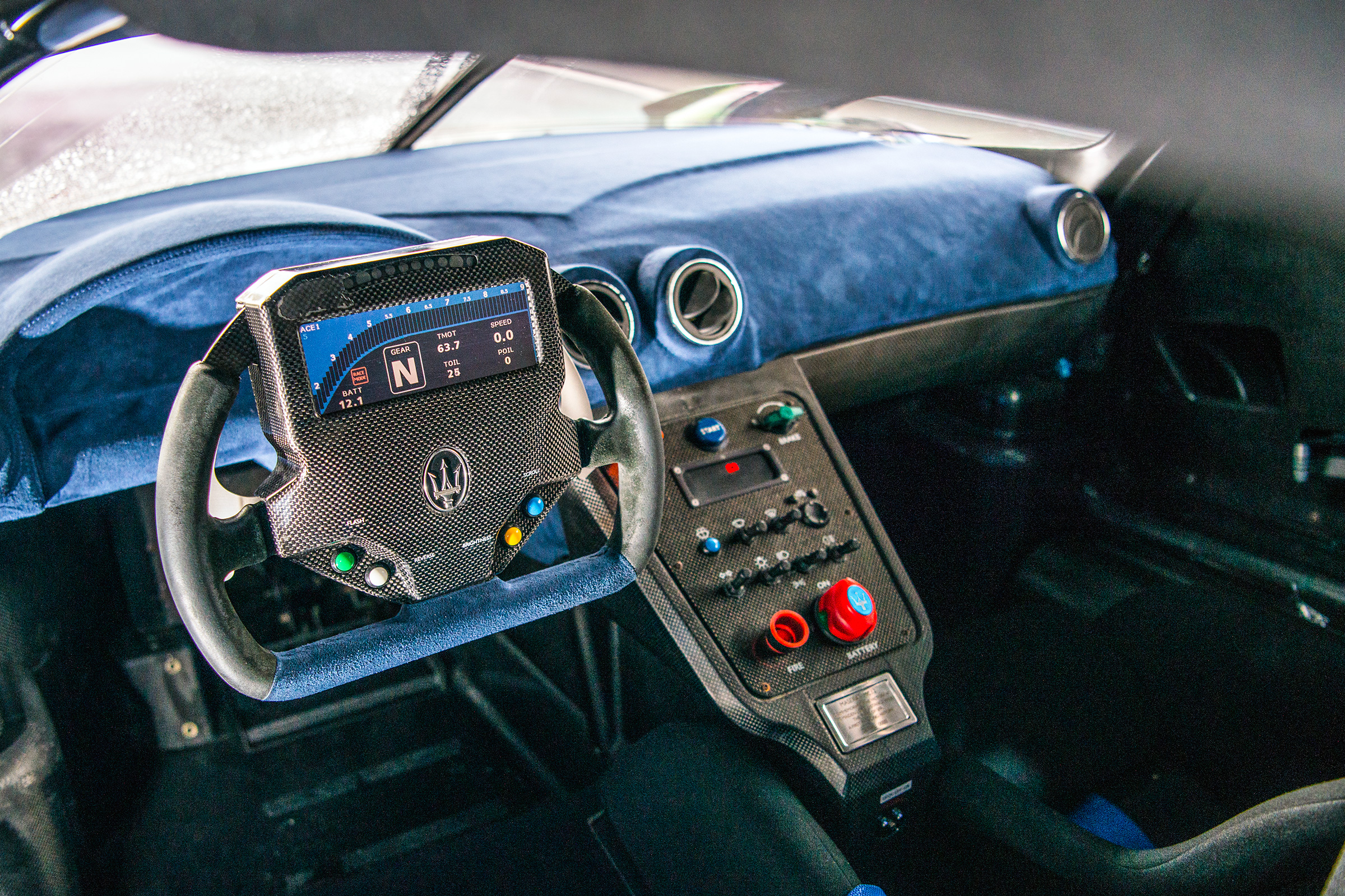 Maserati MC12 Versione Corse – interior