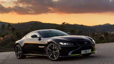 Aston Martin Vantage - black front static