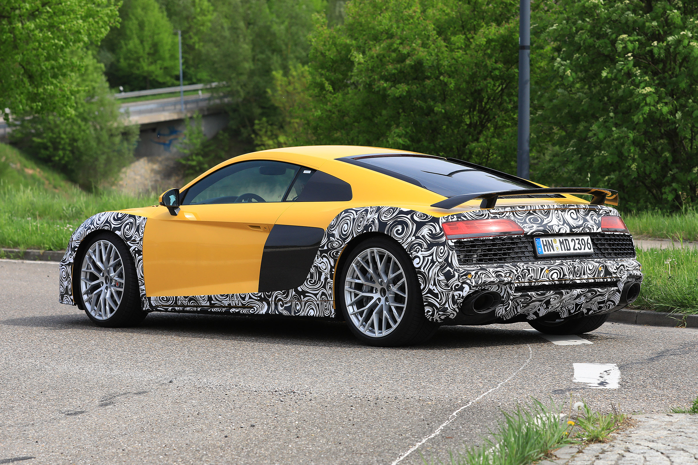 Audi R8 facelift - rear quarter