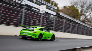 Porsche 911 GT3 RS 991.2 - driving