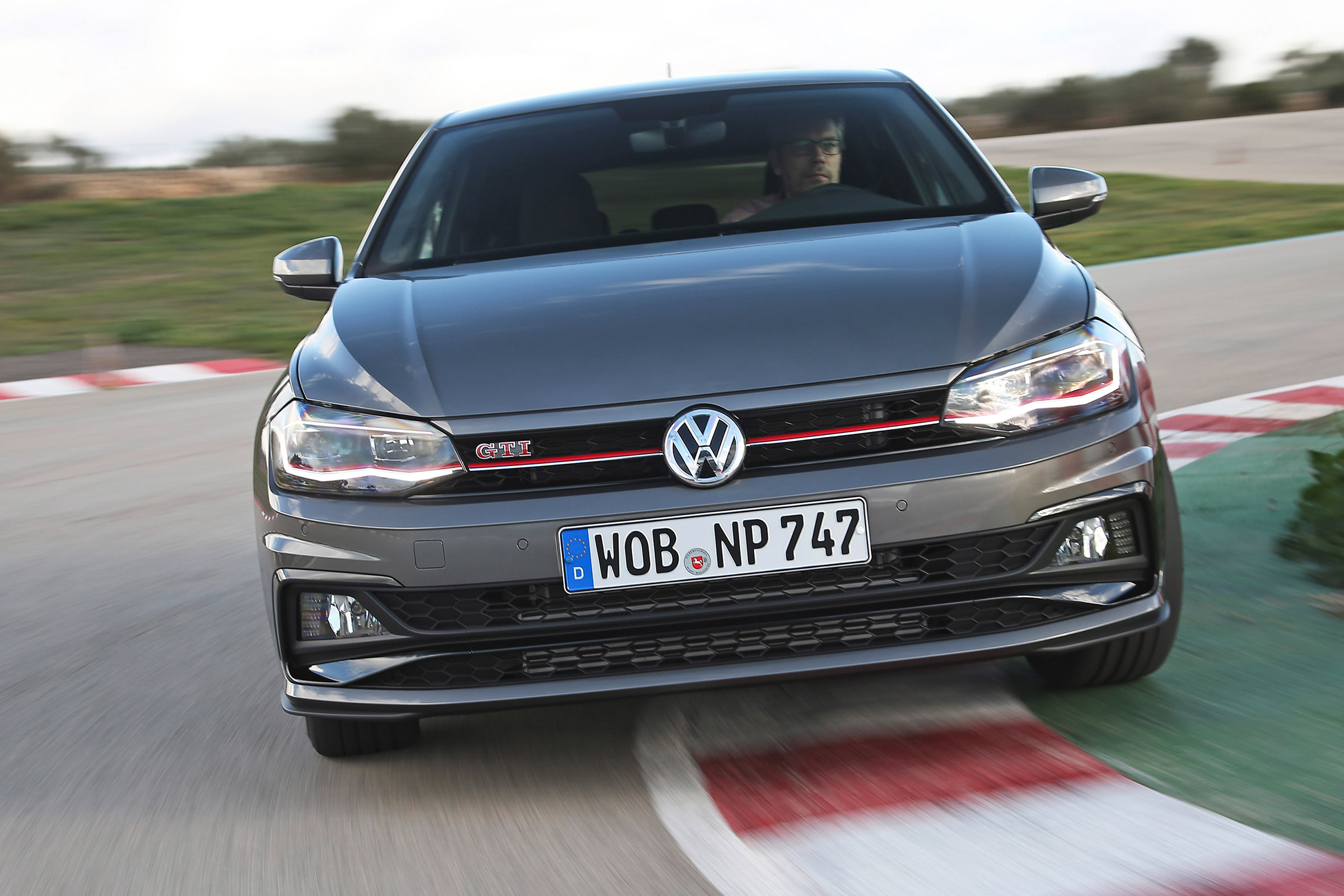 Volkswagen Polo GTI - front tracking
