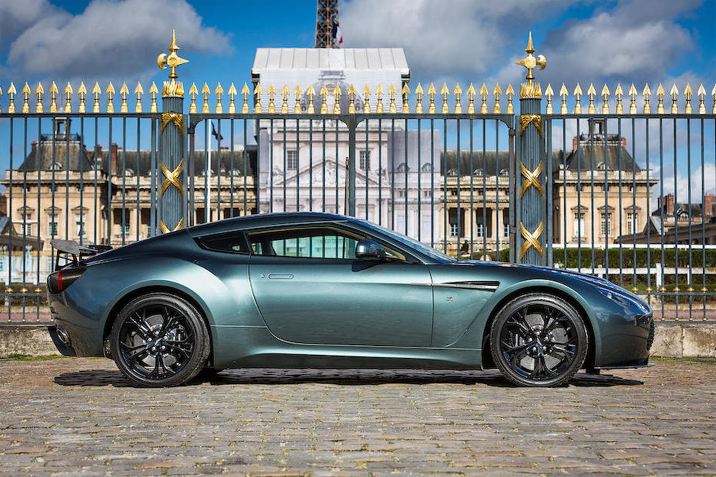 Aston Martin V12 Zagato Coupe – side