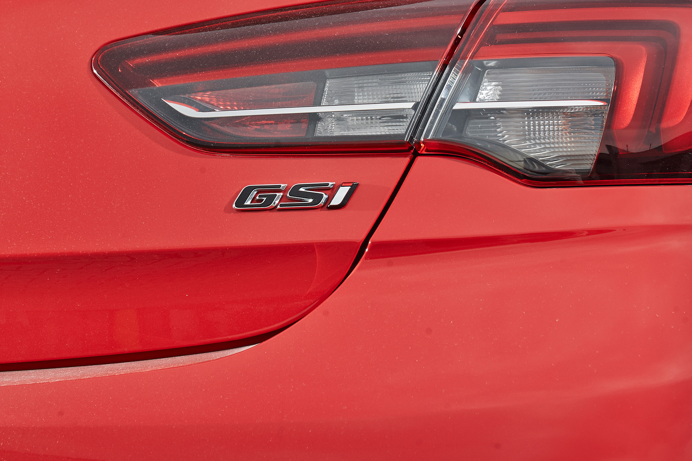 Vauxhall Insignia GSi Gran Sport – rear light
