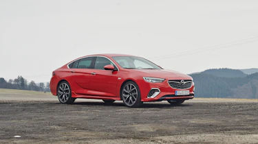 Vauxhall Insignia GSi Gran Sport – front quarter