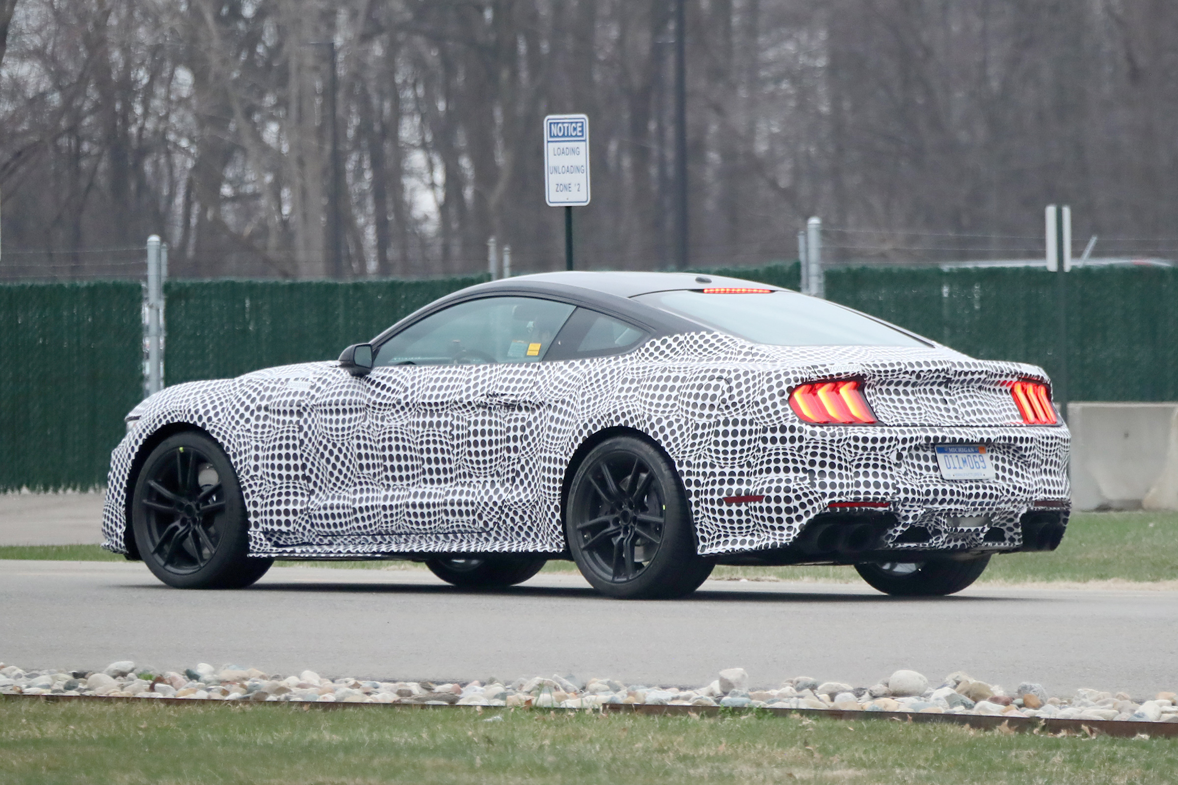 Ford Mustang Shelby GT500 in testing – rear quarter