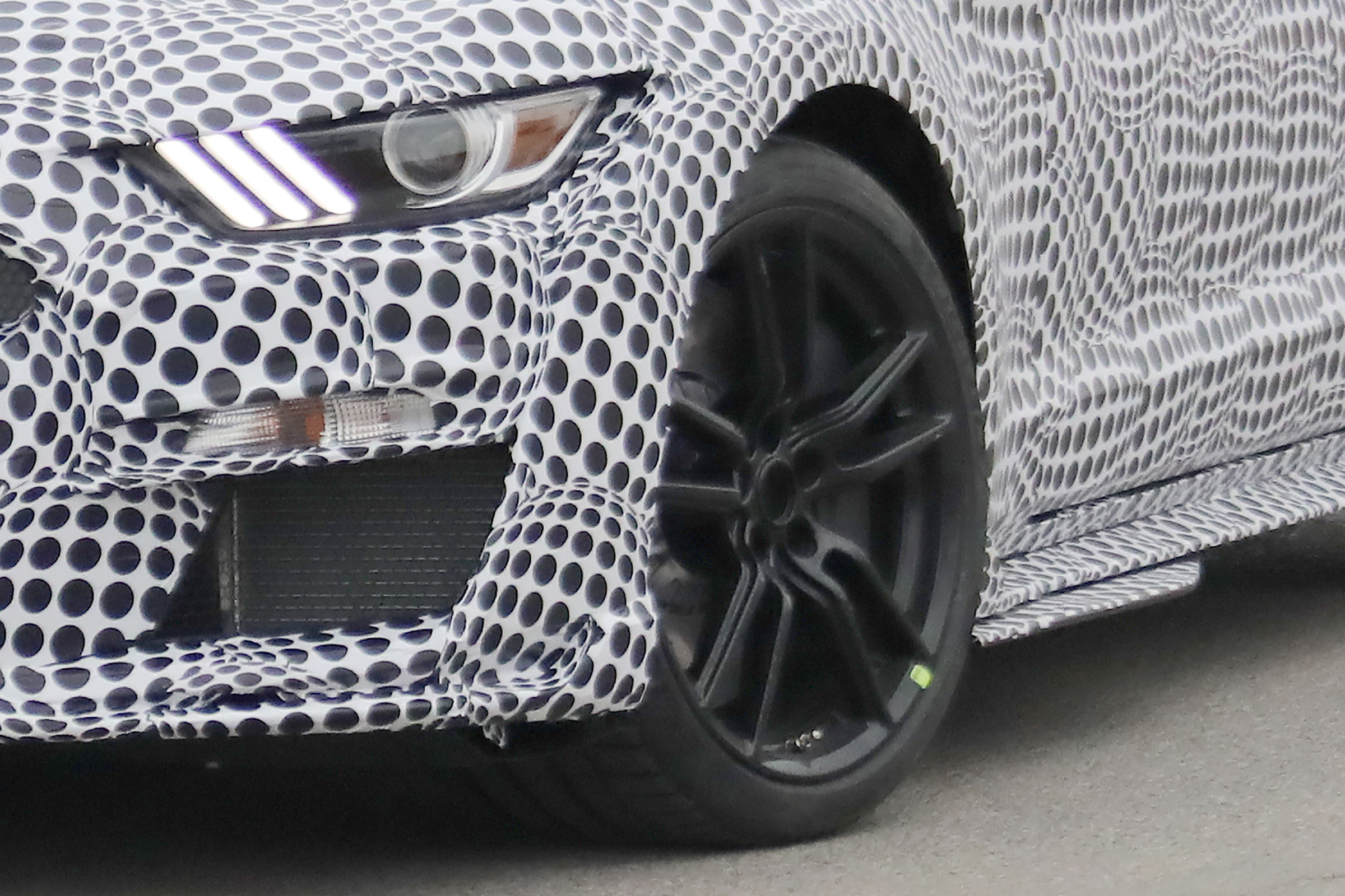Ford Mustang Shelby GT500 in testing – wheel