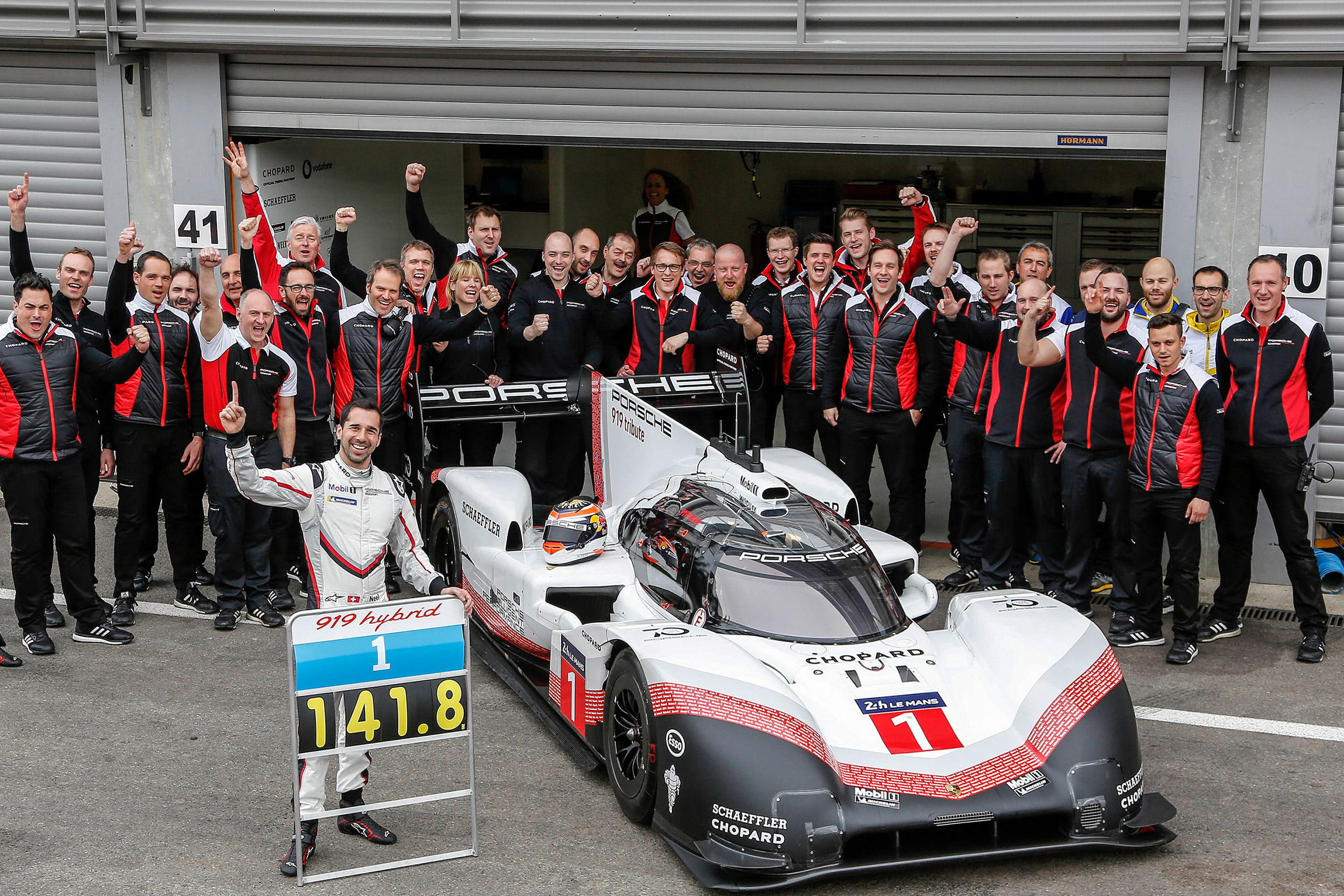 Porsche 919 tribute - garage