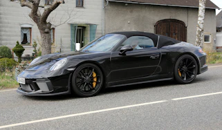 Porsche 911 Speedster spy - quarter
