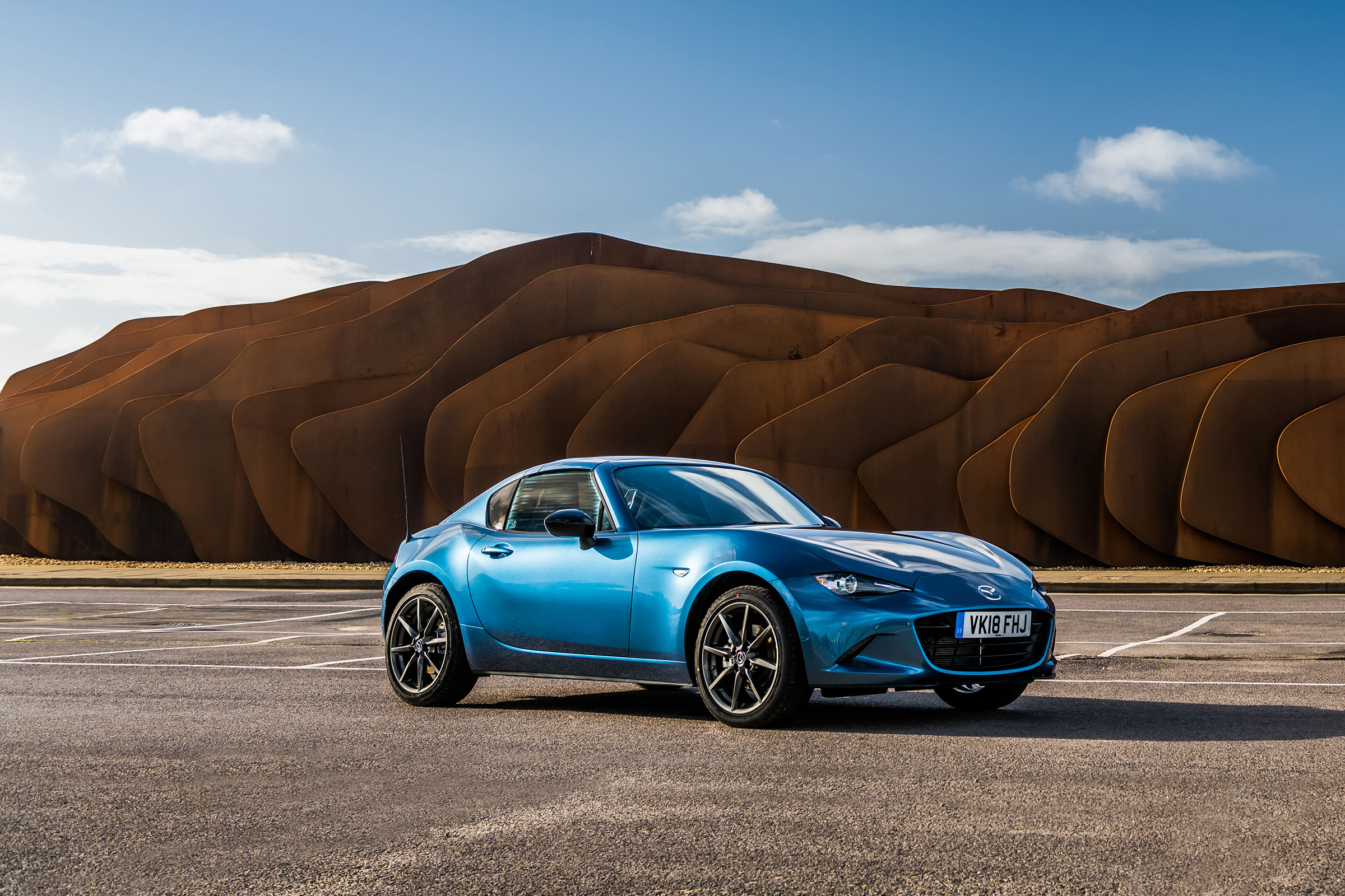 Mazda MX-5 RF Sport Black – front quarter