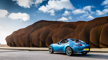 Mazda MX-5 RF Sport Black – rear quarter