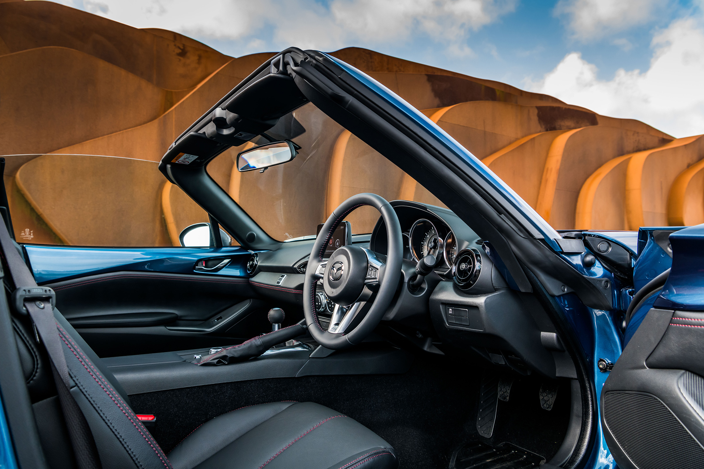 Mazda MX-5 RF Sport Black – interior
