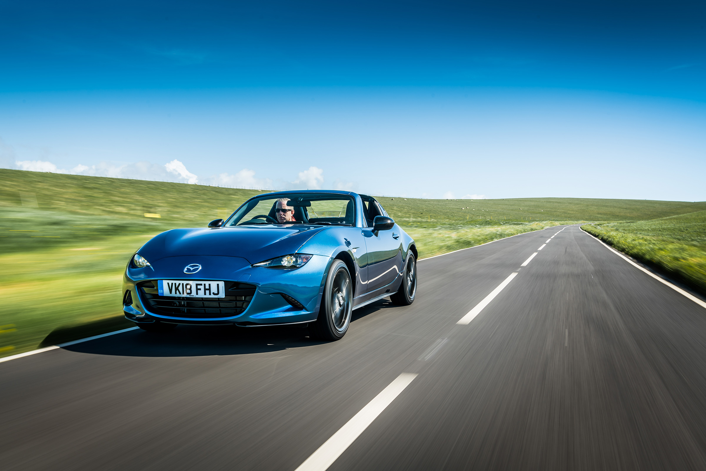 Mazda MX-5 RF Sport Black – front quarter