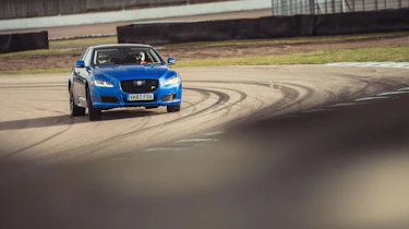 Jaguar XJR 575