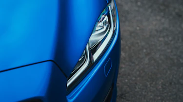 Jaguar XJR 575