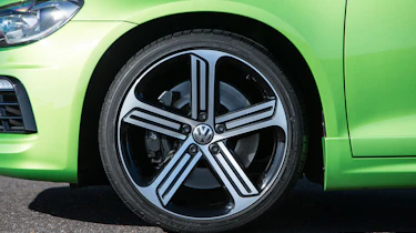 Volkswagen Scirocco R - wheels