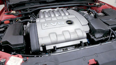 Peugeot 406 Coupe – engine