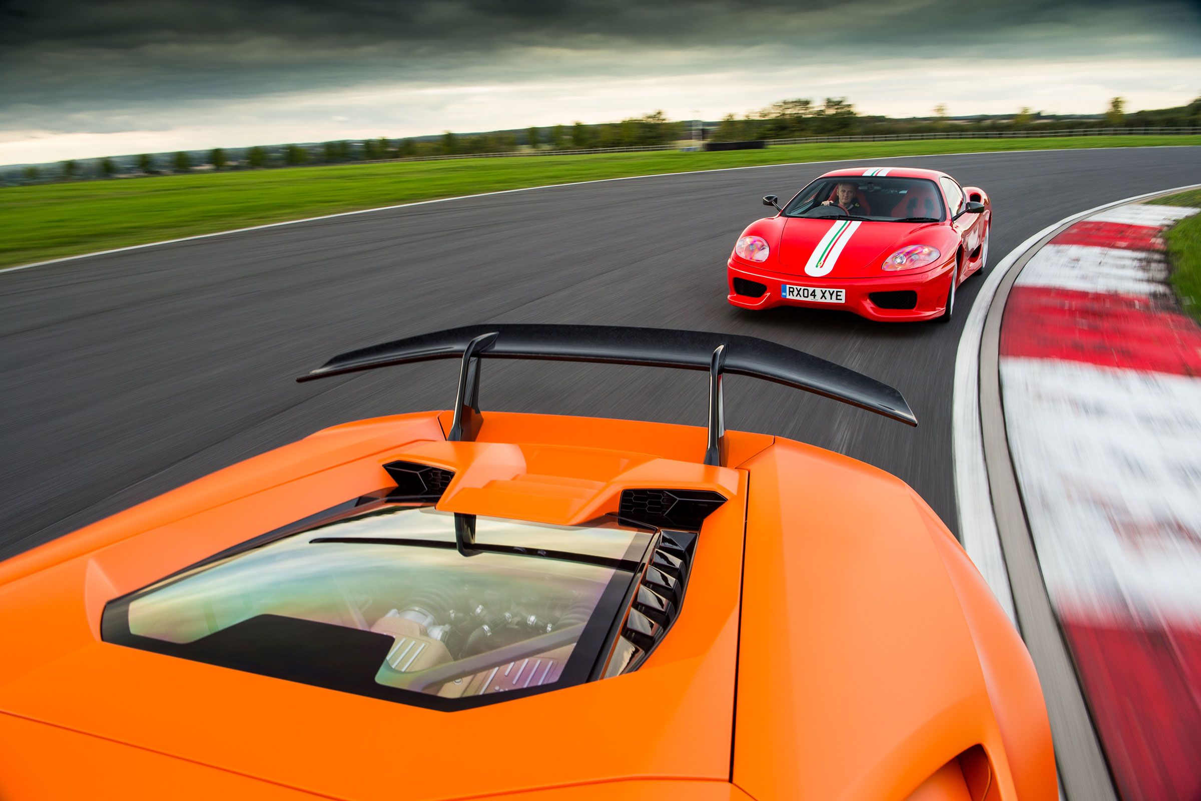 Lamborghini Huracan Performante &amp; Ferrari 360 Challenge Stradale 