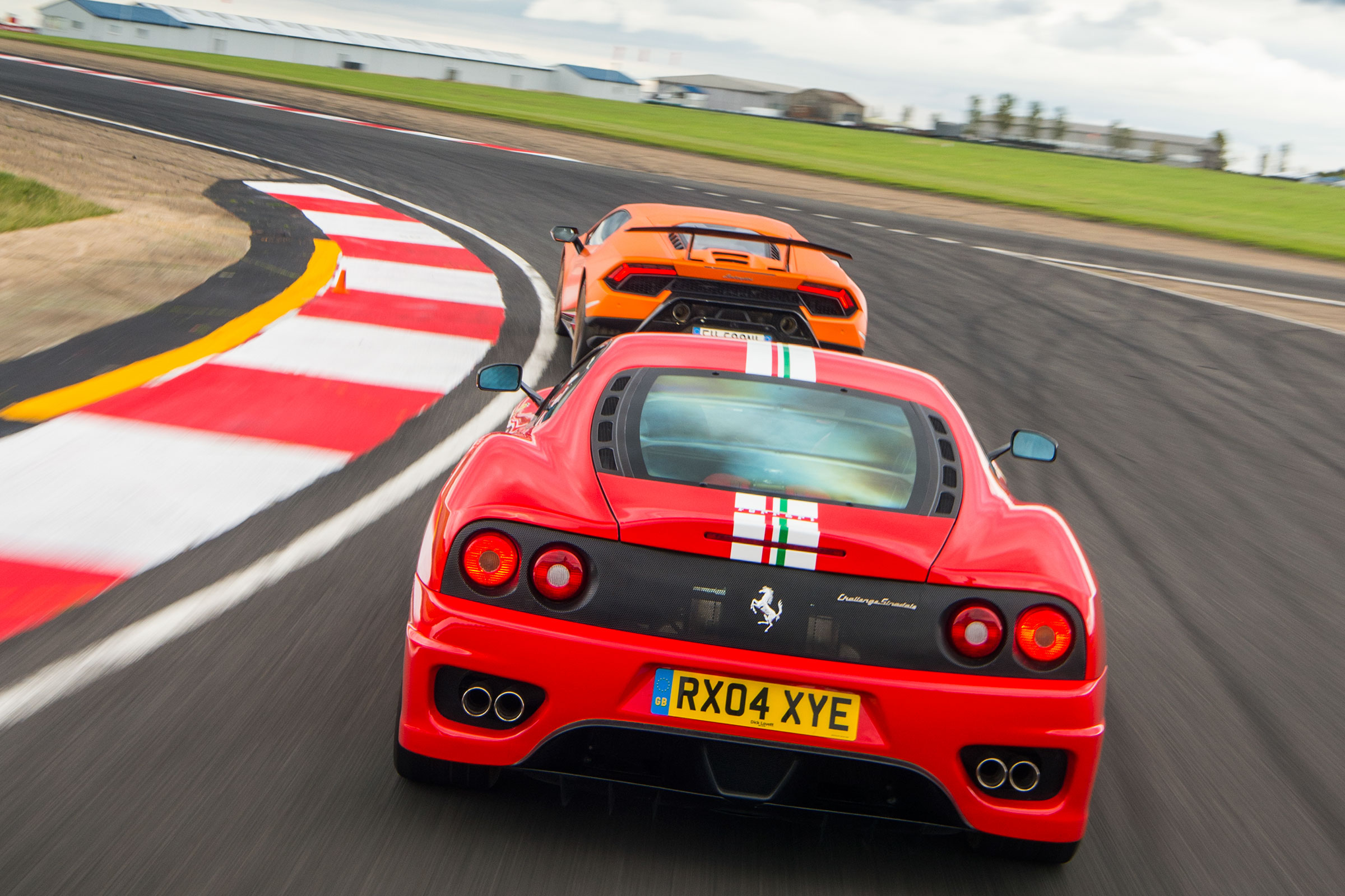 Lamborghini Huracan Performante &amp; Ferrari 360 Challenge Stradale 