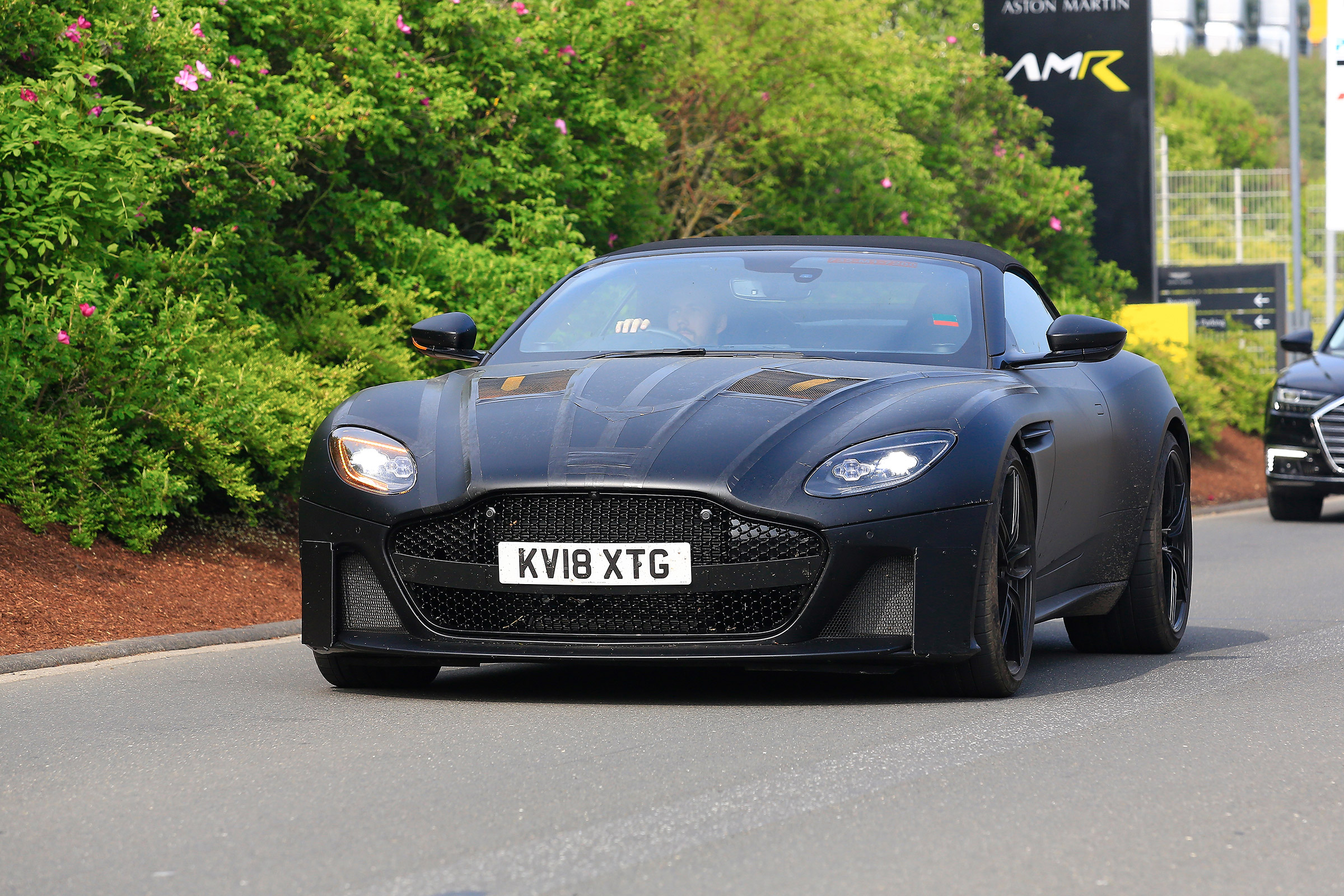 Aston Martin DBS Volante - front