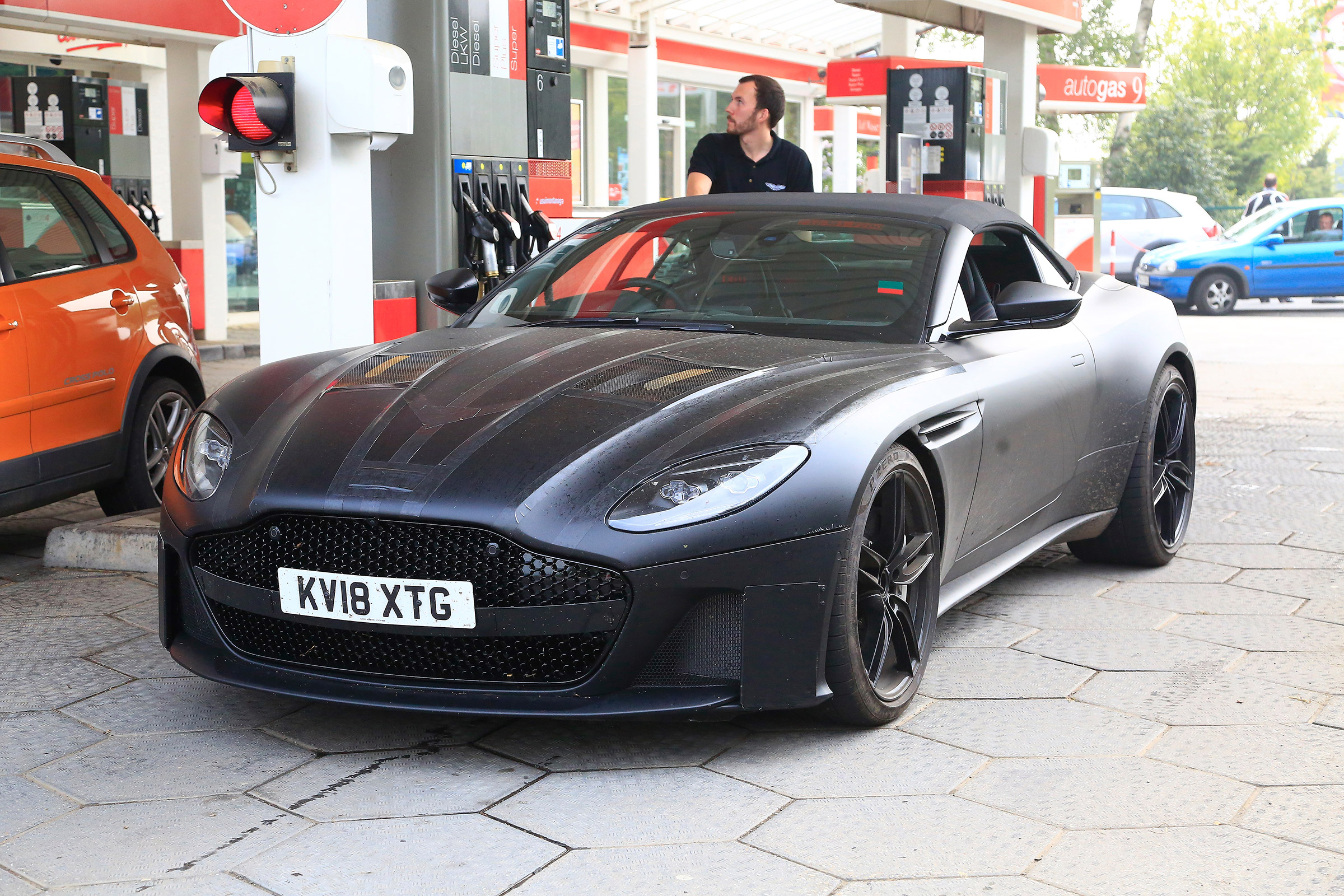 Aston Martin DBS Volante - front quarter