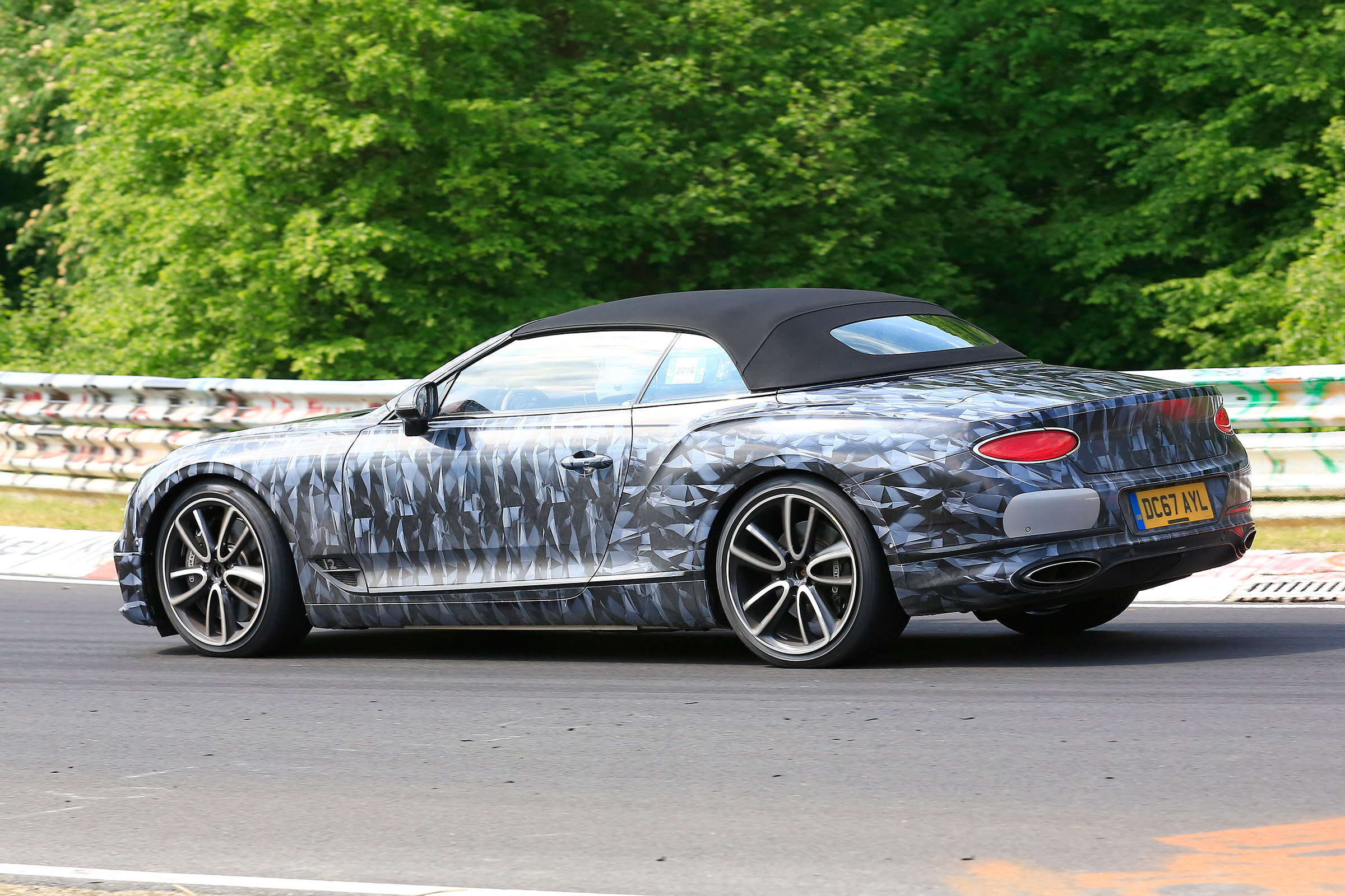 Bentley Continental GT C spy 2018 - rear