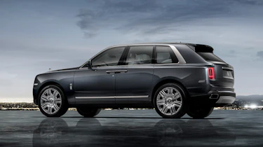Rolls Royce Cullinan - side