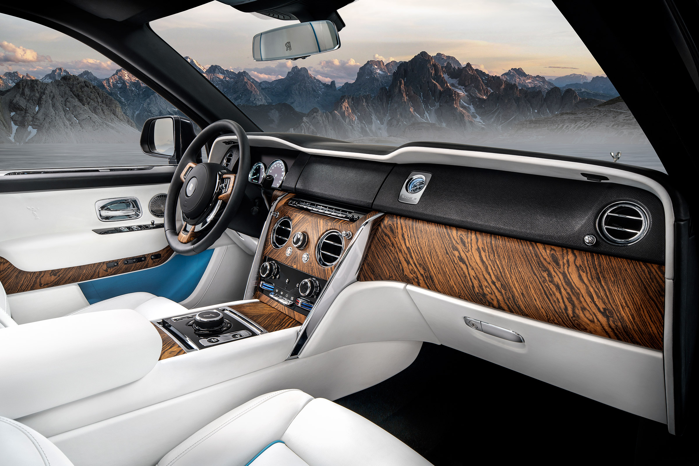 Rolls Royce Cullinan - dash