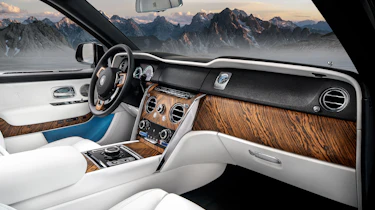 Rolls Royce Cullinan - dash
